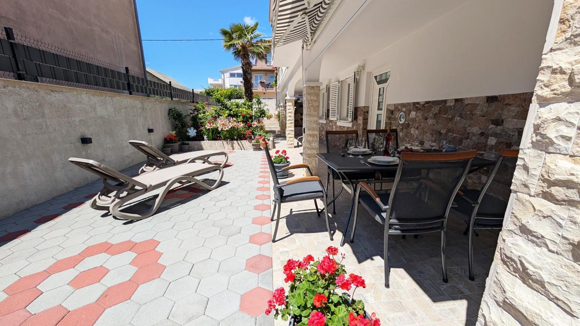 Modern 3Br Apartments In Zadar With Balcony Or Terrace, Free Parking & Ac Room photo